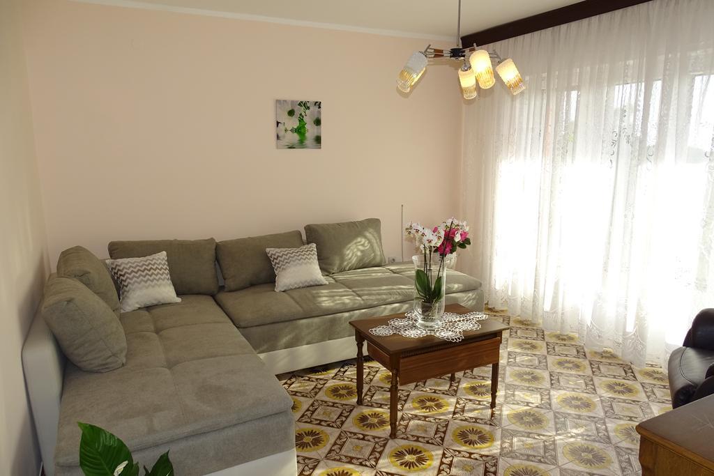 Apartment Parenzana Bibali 65 A 52460-布耶 外观 照片