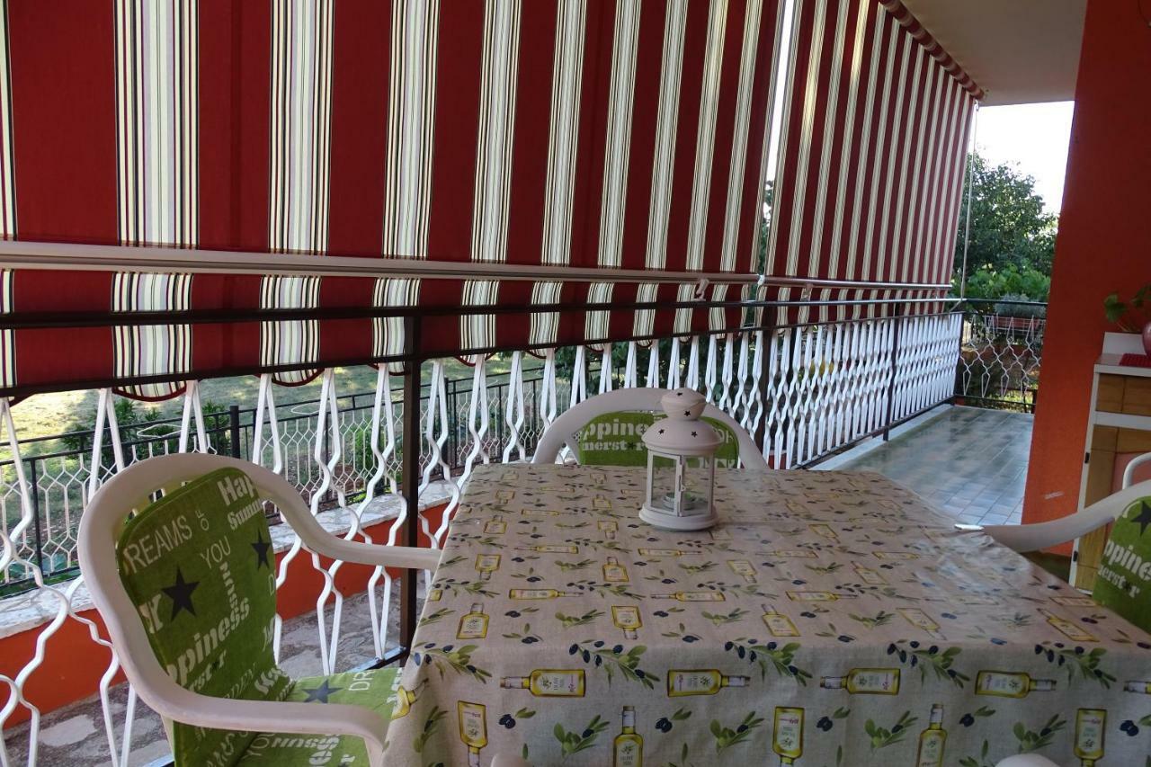 Apartment Parenzana Bibali 65 A 52460-布耶 外观 照片